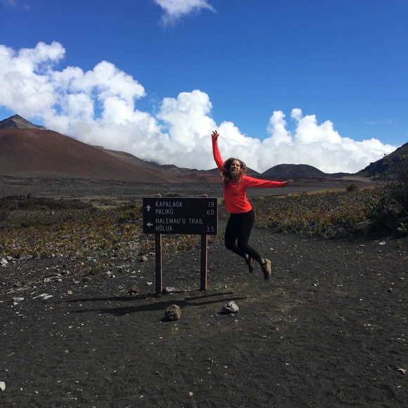 Meet your Posher, Linette - Picture 2 of 8